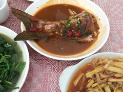 -天乐农家鱼头王(天目湖店)