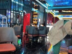 -屋有岛沉浸游戏旗舰店(中山公园店)