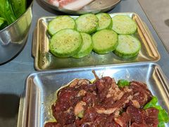 -围炉肉舍丹东海鲜烤肉·烤活鳗(步行街店)