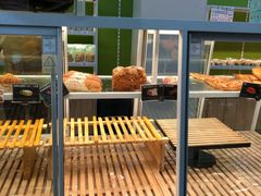 面包甜点陈列柜-仟吉(星汇维港店)