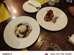 巧克力熔岩蛋糕配香草冰淇淋-Ponte 意大利餐厅