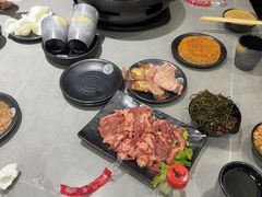 -啊美丽炭火烤肉(滑翔一店)