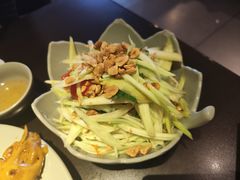 -大头虾越式风味餐厅(光明广场店)