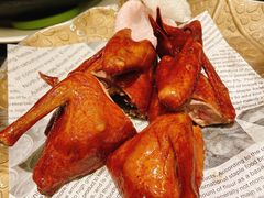 -蝴蝶里·粤菜·点心(滨江龙湖店)