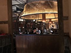 门面-哥老官重庆美蛙鱼头(西湖银泰十一哥店)