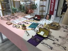 -肆兮眼镜·蔡司·徕卡战略合作店(大坪店)