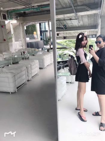 Day 1 广州飞曼谷 bus(3h)—华欣—华欣夜