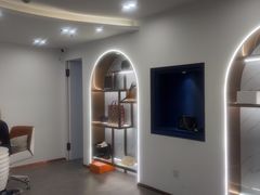 -聚云奢二手奢侈品黄金手表包包回收·中古店(中福城店)