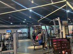 -银吉姆健身(平江万达馆)