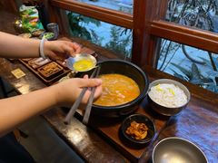 -银米·云南传统过桥米线(双廊黑金冠店)