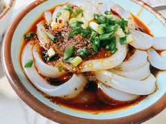 煮凉粉-龙抄手(文殊坊店)