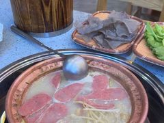 -阿婆情腊排骨火锅(金虹路店)