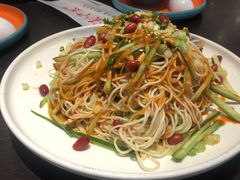 -川流不息·地道川菜·小龙虾(松东路店)