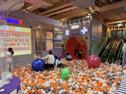 -反弹蹦床公园·亲子乐园·团建·派对(巴南万达店)