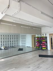 -OM瑜伽教练培训学院