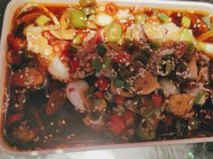-路边边地标烧烤·川菜·小龙虾·音乐酒馆(良乡长虹店)