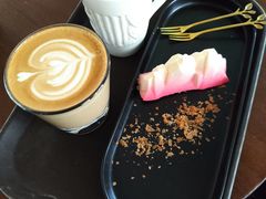 梅里雪山-候鸟咖啡(前门店)