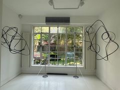 -胶囊画廊