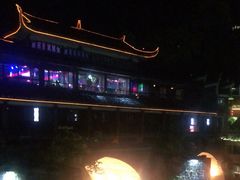 -临江餐馆二楼美食部落