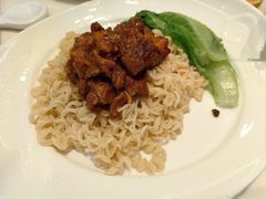 五香肉丁捞公仔面（微辣）-太兴餐厅(东方广场分店)