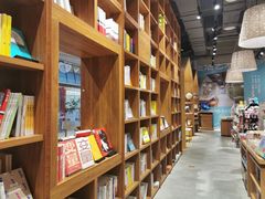 -百新书局(尚悦湾店)