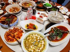 -泓历皇朝酒店(东亭店)