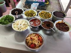 -肥佬良扣肉粉面店(梧州总店)