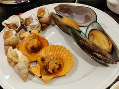 -大中华希尔顿酒店-念自助餐·嗨啤·小龙虾