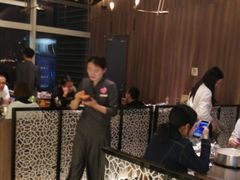 等位区-捞王锅物料理(上海世茂广场店)