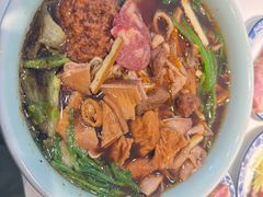 -镇南锅盖面馆(解放路店)