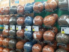 -迪卡侬(西三旗店)