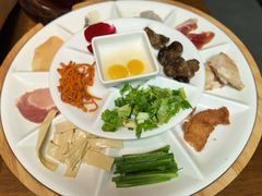 -芸南道·过桥米线(昆明老街旗舰店)
