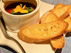 -弦月窗LUNETTE BY AMANDA(复兴路店)