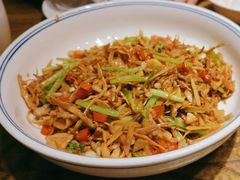 -爱碗亭·鲜炒湖南菜(壹城中心店)