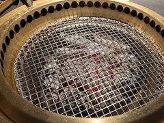 -铭牛烧肉·和牛海鲜自助(高新月牙湖店)