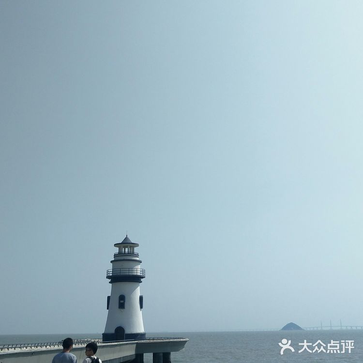 珠海市区的海滨浴场，不仅拥有着大沙滩