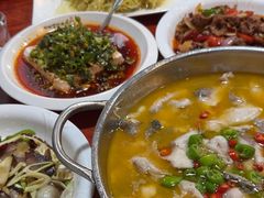 -将就吃农家特色土菜馆