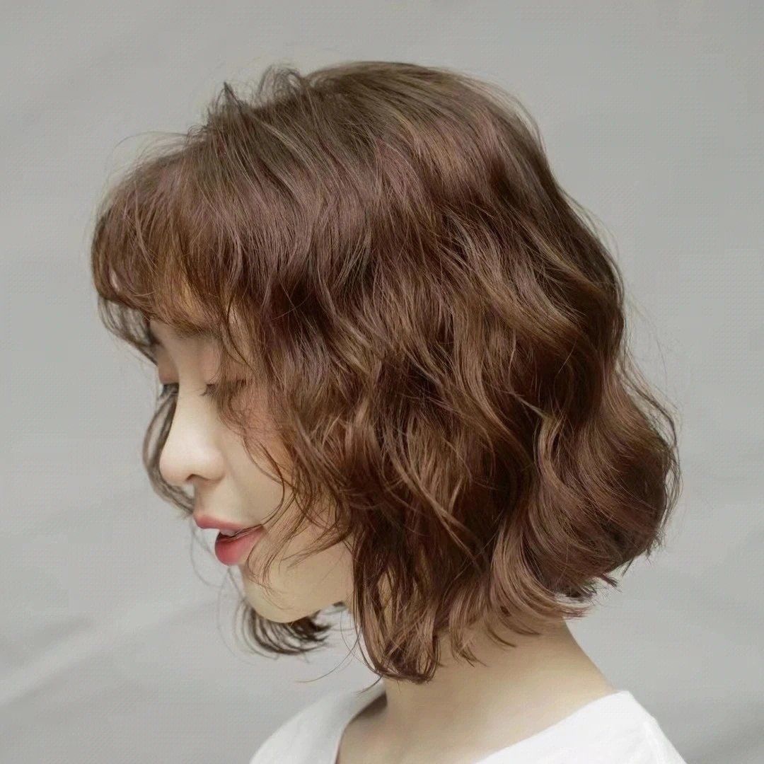 木马卷慵懒复古卷发显脸小发型细软塌硬发沙发卷发
短发蛋卷烫是超