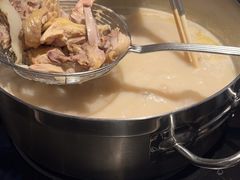 -尚尚仙·酸汤猪手·猪肚鸡火锅(华联万柳购物中心店)