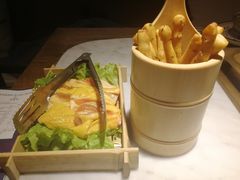 -尚尚仙·酸汤猪手·猪肚鸡火锅(华联万柳购物中心店)