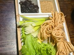 齐鲁特色-魁盛居百年鲁菜馆(县西巷店)