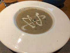 蘑菇奶油汤-新贝乐意大利餐厅(苏州中心店)