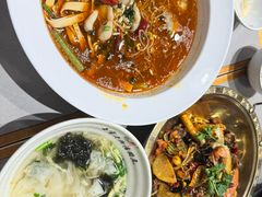 -大食代美食广场(上海中心店)