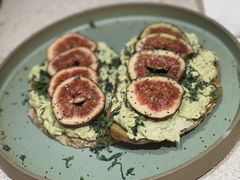 无花果手撕鸡肉tapas-Toris(LuOne凯德晶萃广场店)