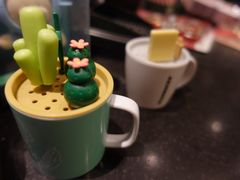 -星巴克(西藏路店)