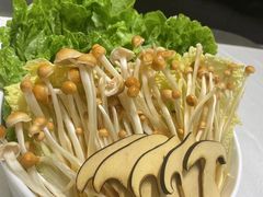 -红鼎豆捞·非遗鲍皇汤火锅(宝丰路店)