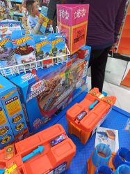 -TOYSRUS玩具反斗城(重庆来福士店)