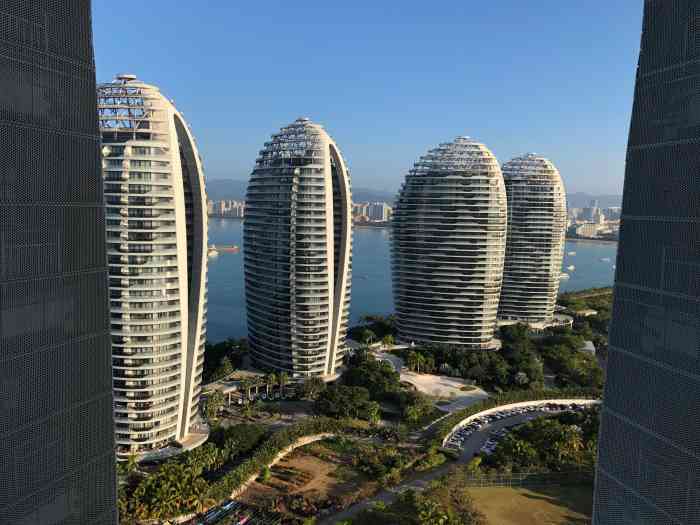 三亚凤凰岛海洋之梦度假酒店-"[房间设施]很不错,浴缸,音乐,大床,阳.