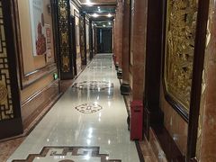 -皇宫大酒店