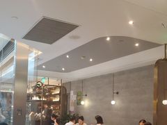 -港丽餐厅(来福士店)